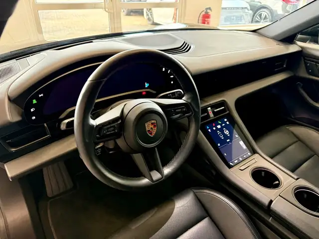 Porsche Taycan view 13
