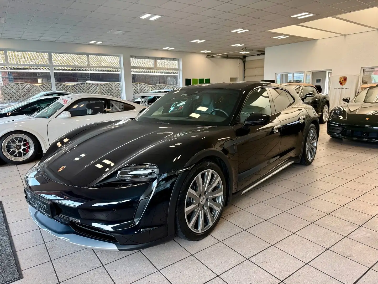 Porsche Taycan 4 Cross Turismo Beifahrerdisplay/ACC/HUD Schwarz - 2