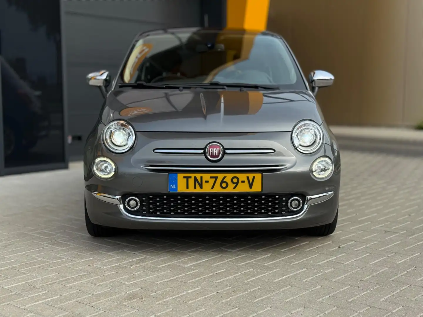 Fiat 500 1.2 Lounge l Pano l Clima l Parkeersensoren Gris - 2
