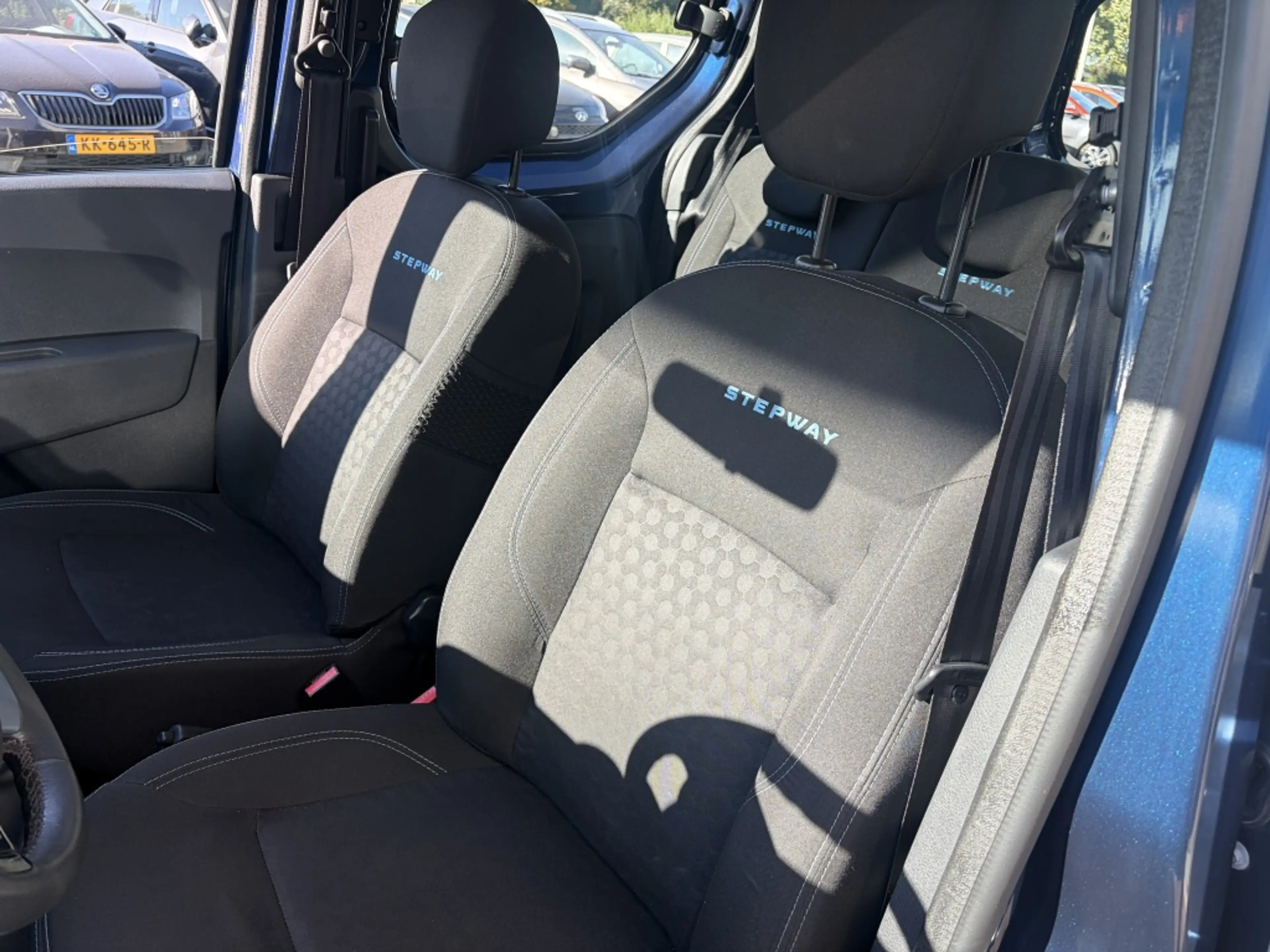 Dacia Dokker 1.2 TCe S&S Ambiance — photo 12