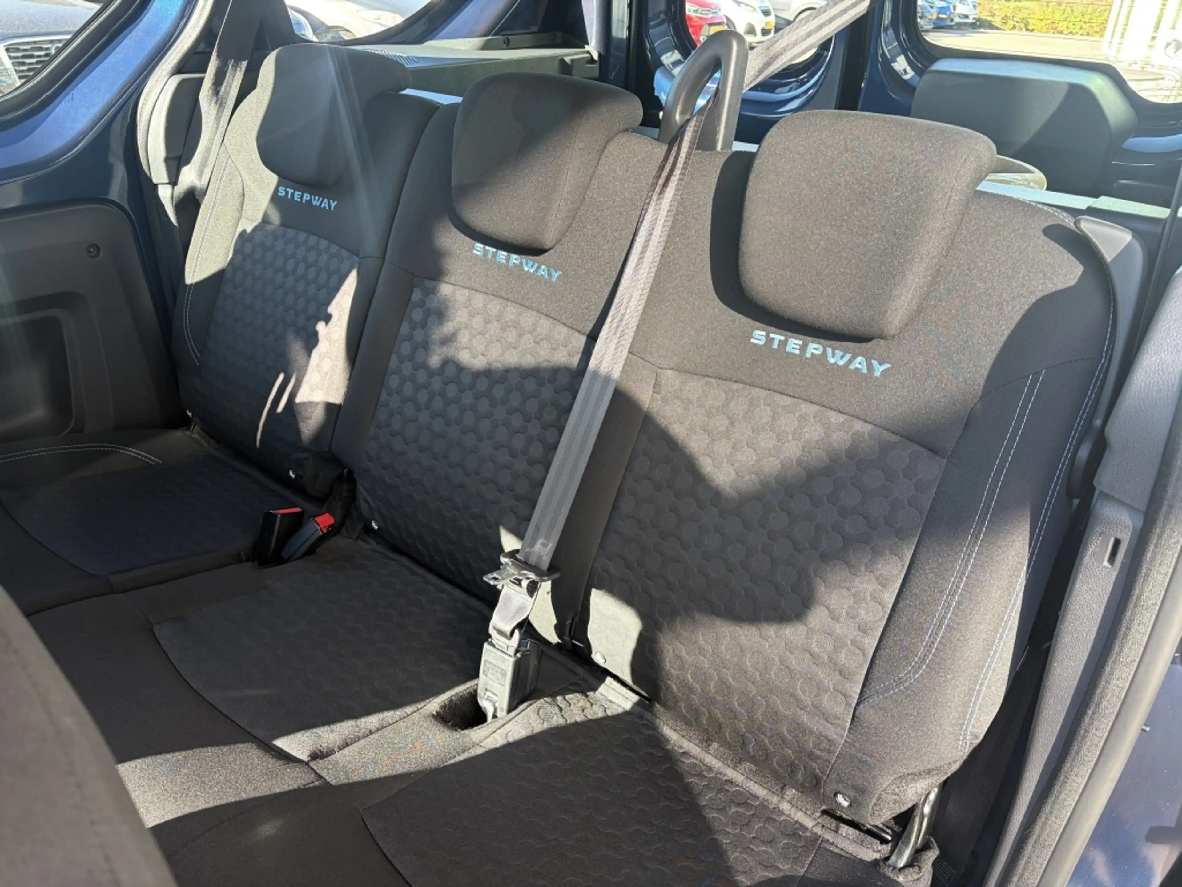 Dacia Dokker 1.2 TCe S&S Ambiance — photo 13
