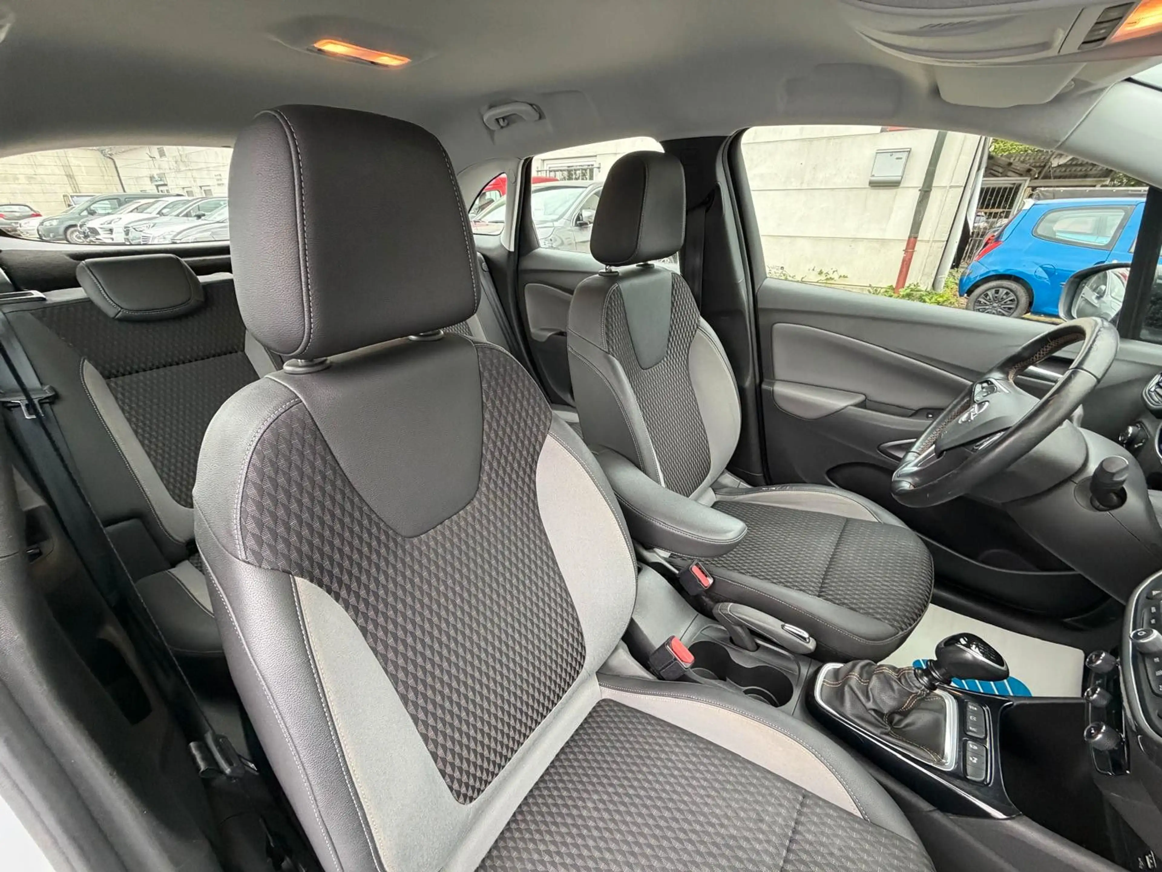 Opel Crossland X Crossland 1.2 Innovation, Kamera, Navi, PDC, LED — photo 15