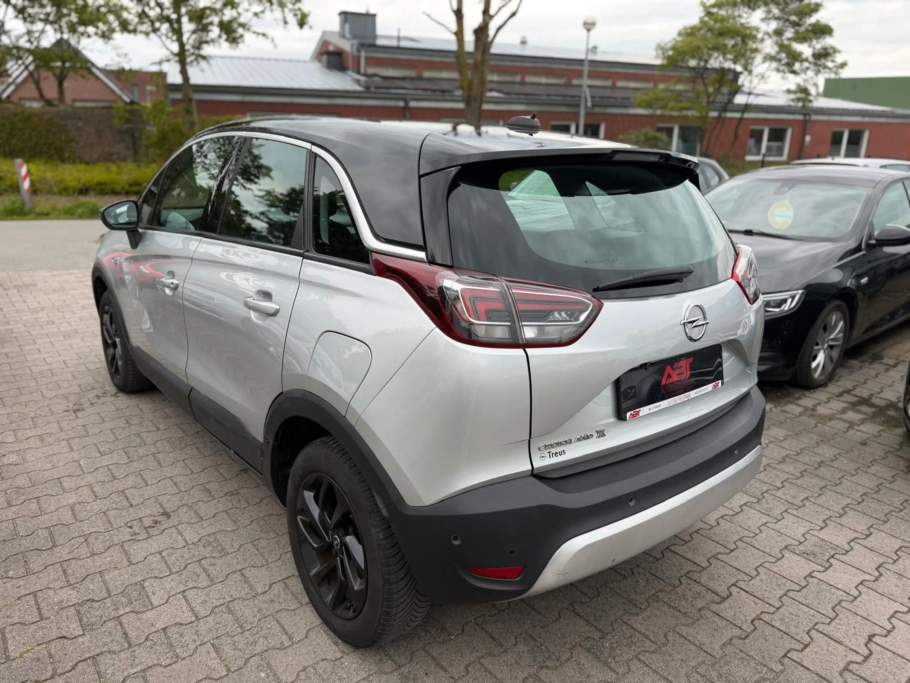 Opel Crossland X Crossland 1.2 Innovation, Kamera, Navi, PDC, LED — photo 5