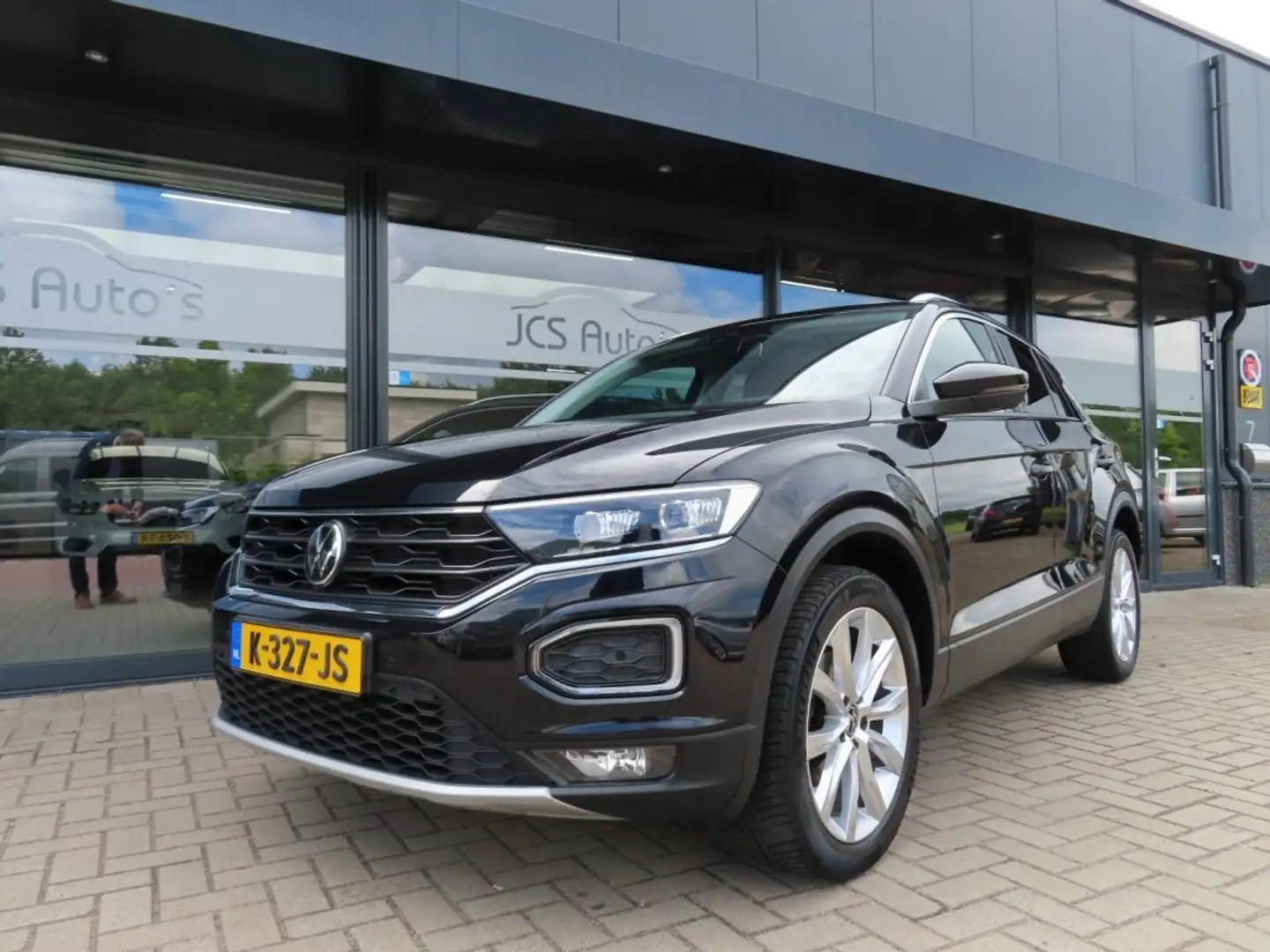 Volkswagen T-Roc 1.5 TSI DSG Style Bns Ecc Nav Pano Led Trekhaak 20 Negro - 1