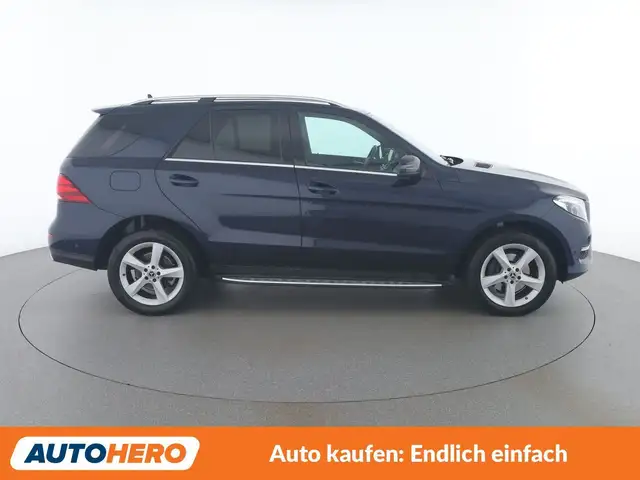 Mercedes-Benz GLE view 7