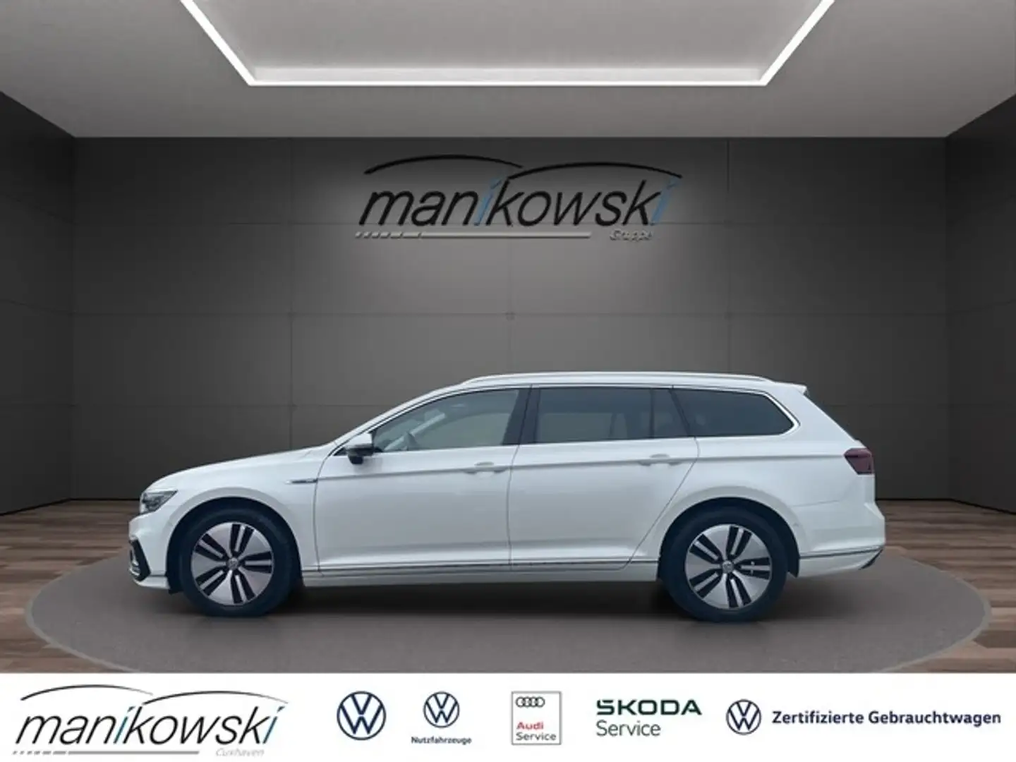 Volkswagen Passat Variant GTE DSG *R-Line*AHK+PanoD+HUD+RFK+Keyless+Navi+BT+ Weiß - 2