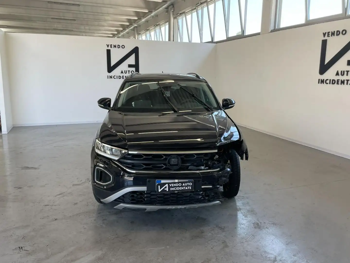 Volkswagen T-Roc 2.0 TDI SCR 150CV DSG EDITION PLUS Nero - 2
