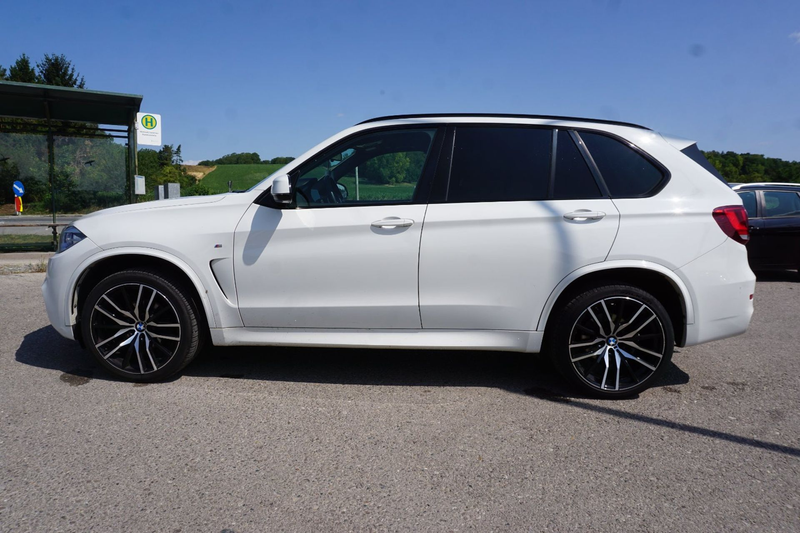BMW X5 xDrive 30d — photo 3