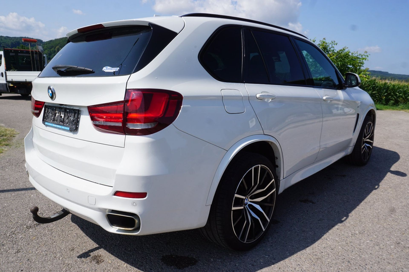 BMW X5 xDrive 30d — photo 6