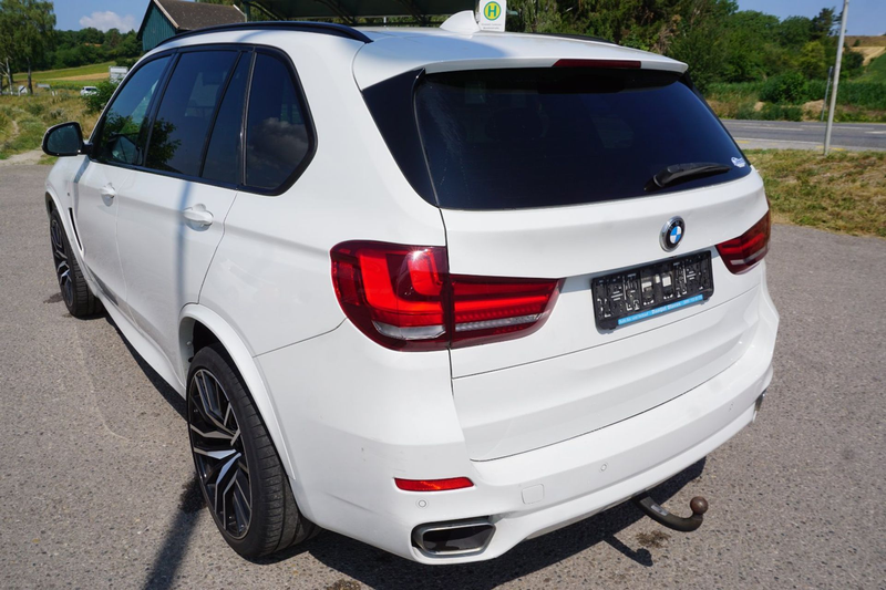 BMW X5 xDrive 30d — photo 11