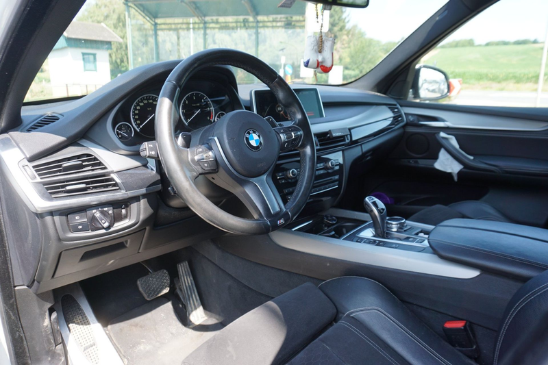 BMW X5 xDrive 30d — photo 14