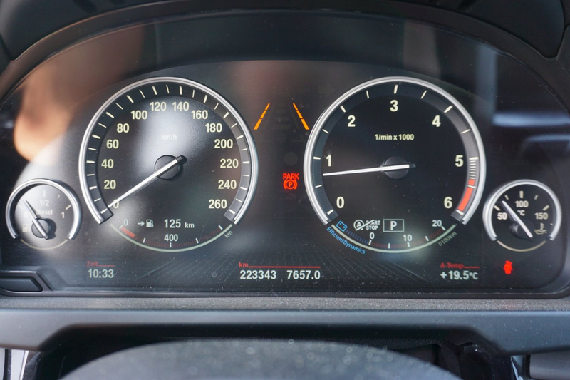 BMW X5 xDrive 30d — photo 13