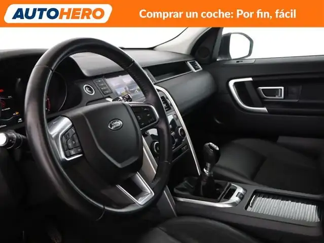 Land Rover Discovery Sport view 12