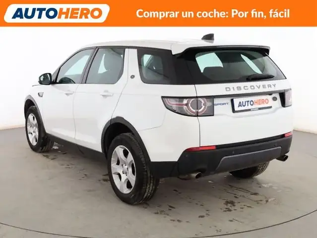 Land Rover Discovery Sport view 4