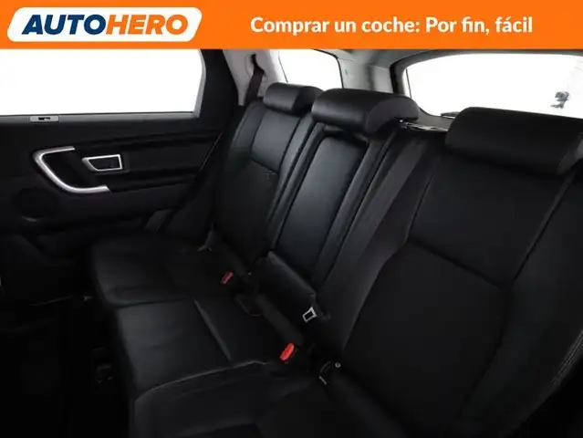 Land Rover Discovery Sport view 15
