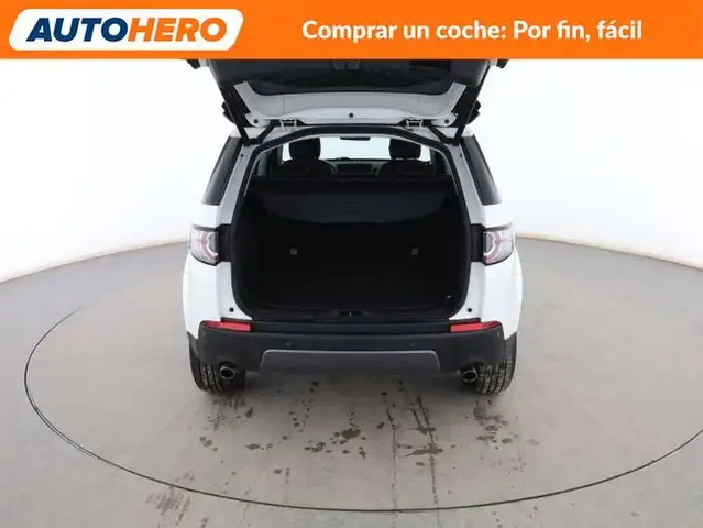 Land Rover Discovery Sport view 17