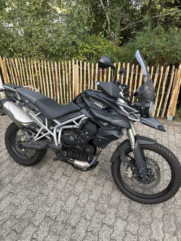 Triumph Tiger 800