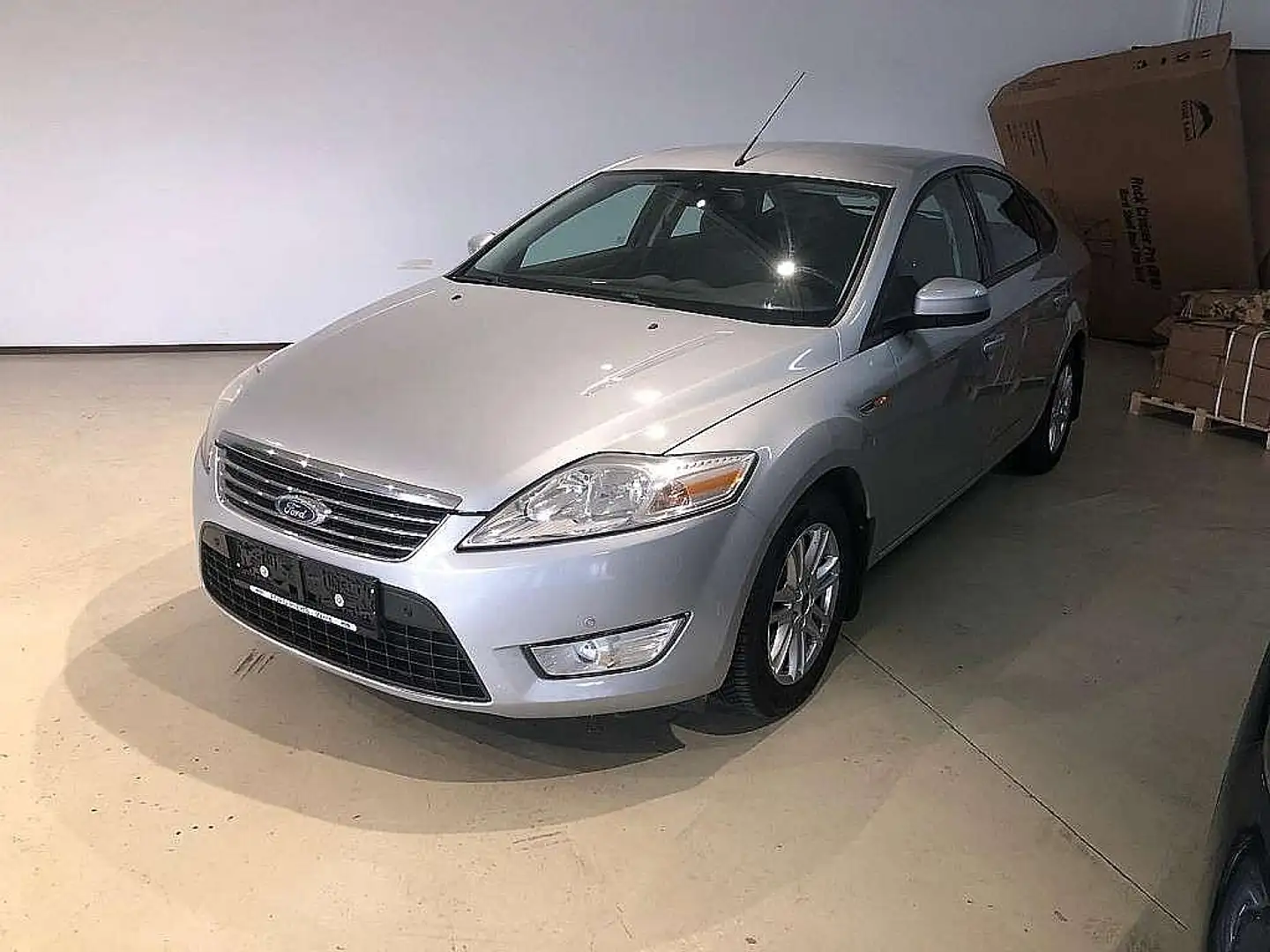 Ford Mondeo Trend 2,0 TDCi DPF *NUR HÄNDLER* Plateado - 2