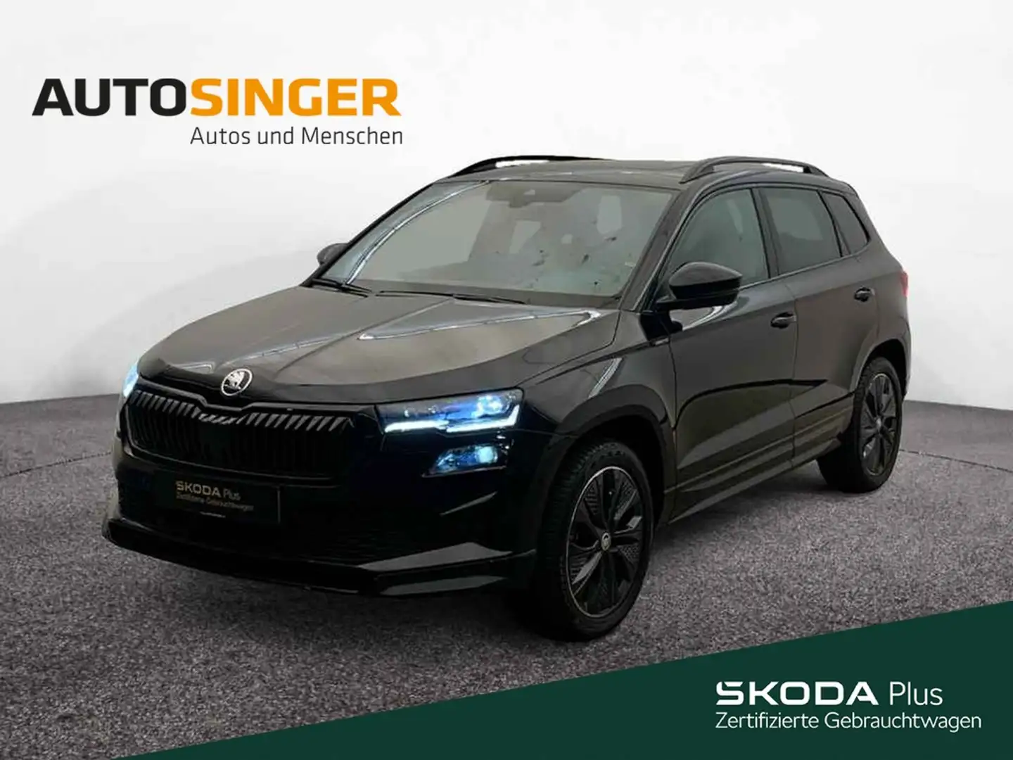 Skoda Karoq Sportline TSI DSG 4x4 *AHK*PANO*MATRIX*NAV Schwarz - 1