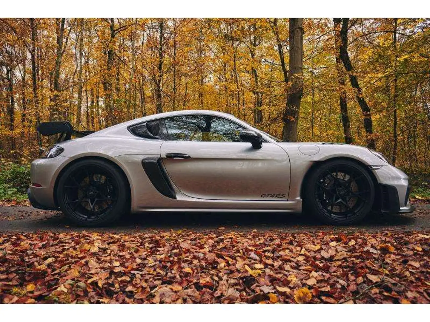 Porsche Cayman GT4 RS Weissach Gris - 1