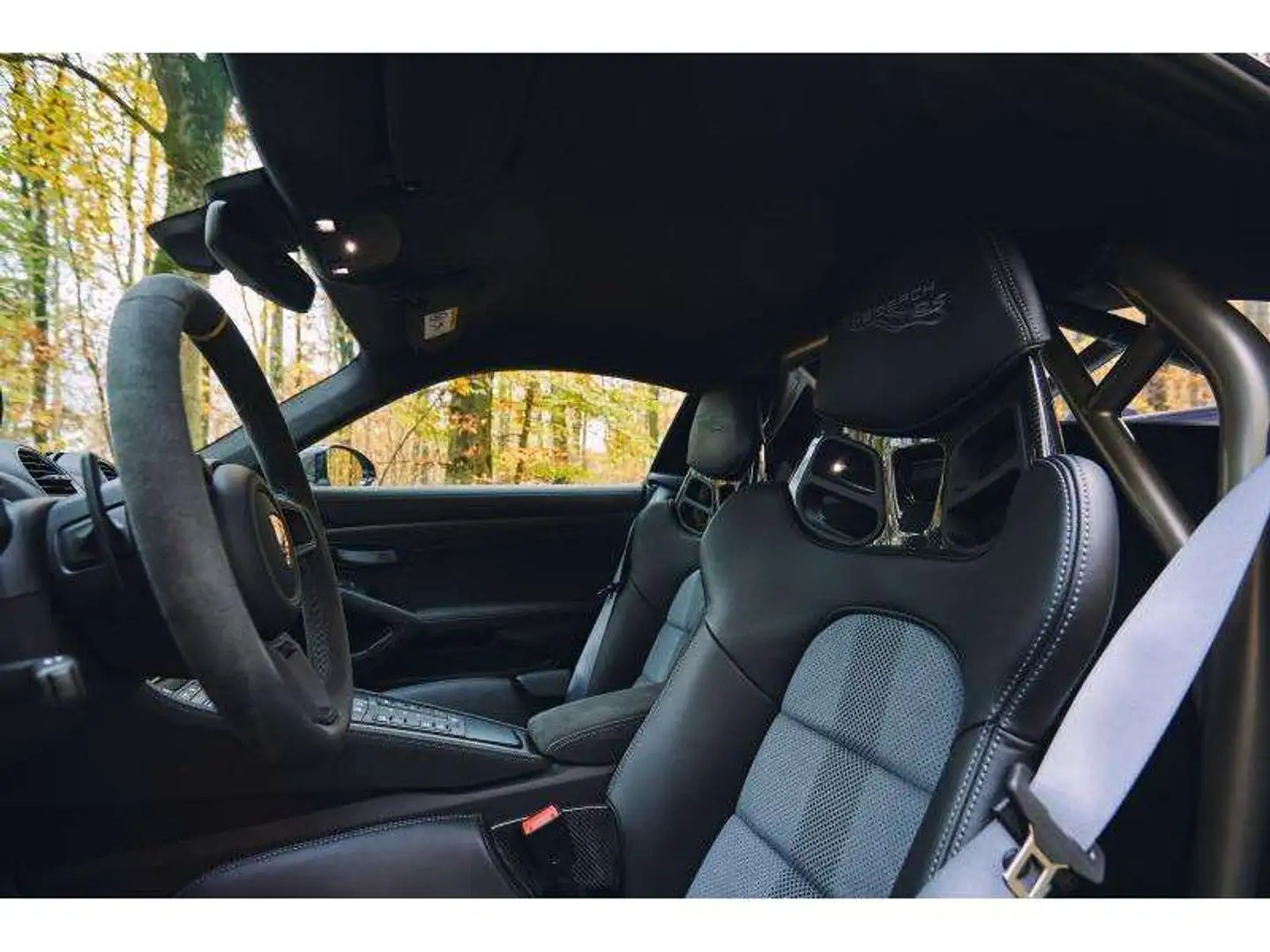 Porsche Cayman GT4 RS Weissach Gris - 2