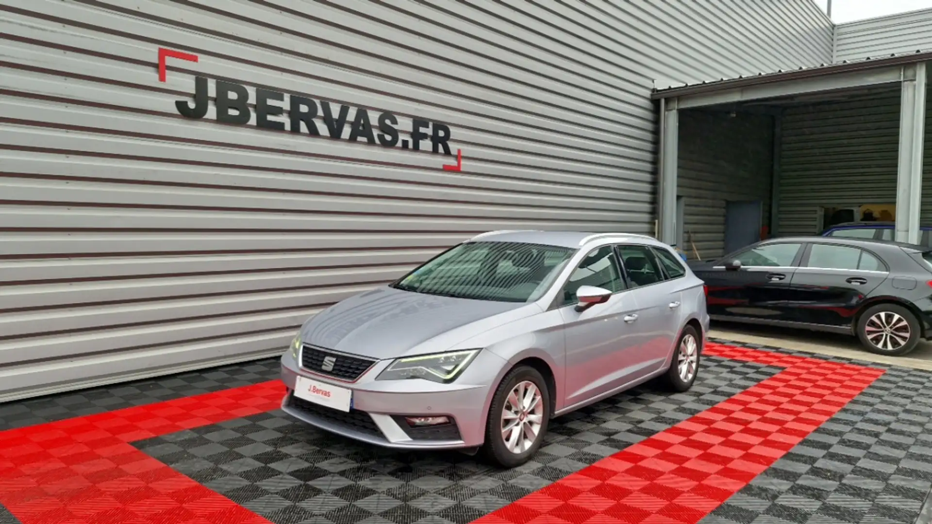 SEAT Leon ST 1.6 TDI 115 S&amp;S DSG Style - 1