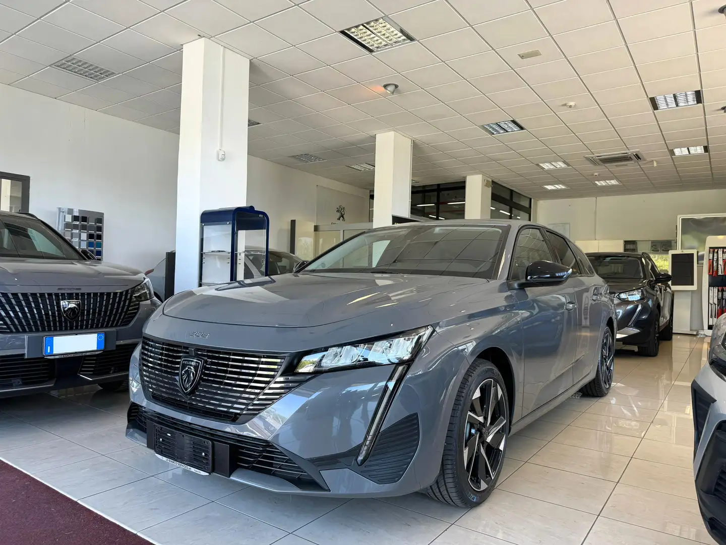 Peugeot 308 SW 1.2 Puretech  Allure S&S Grigio - 1