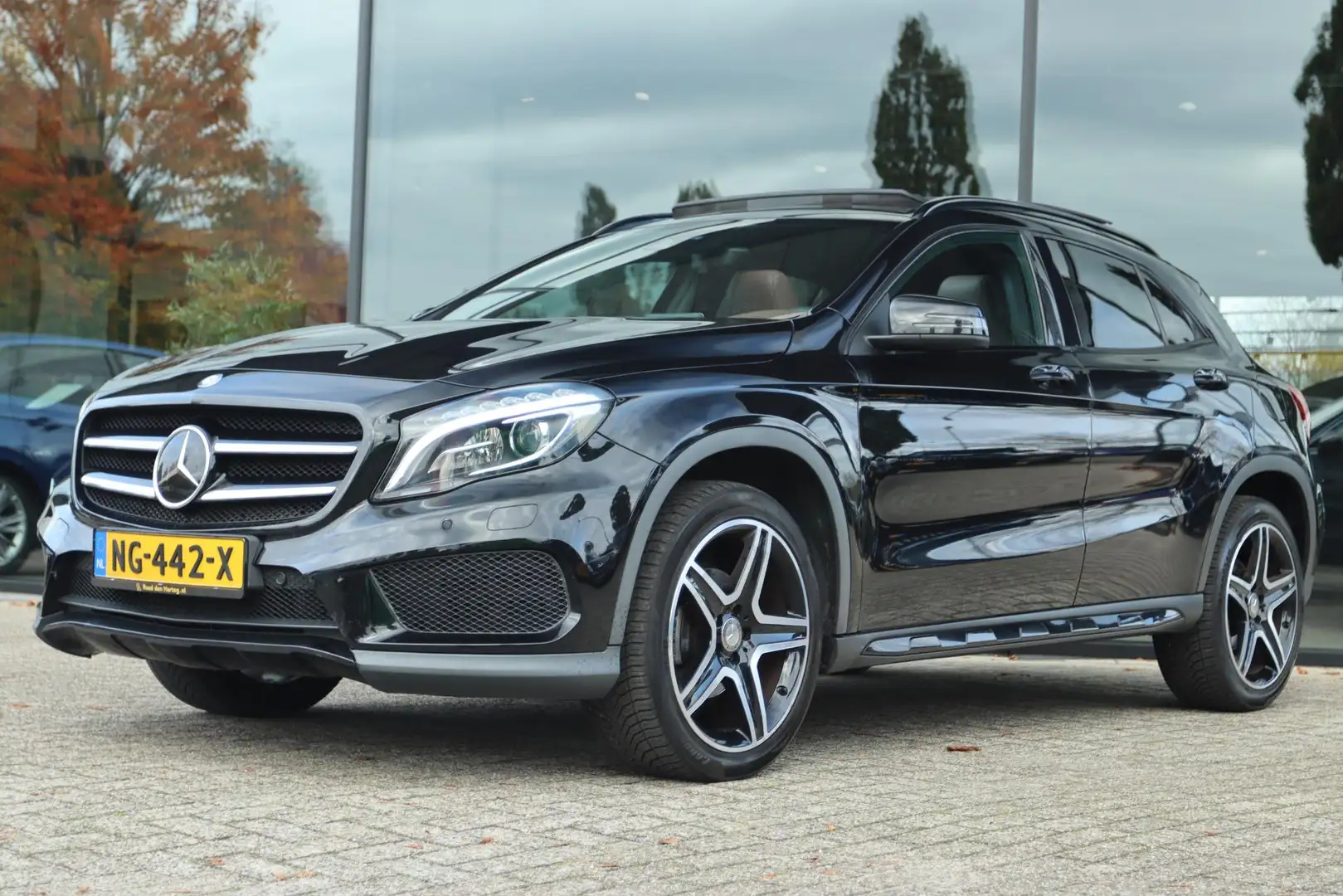 Mercedes-Benz GLA 200 PRESTIGE AUT. AMG | PANO | CAMERA | LEDER | XENON Nero - 1