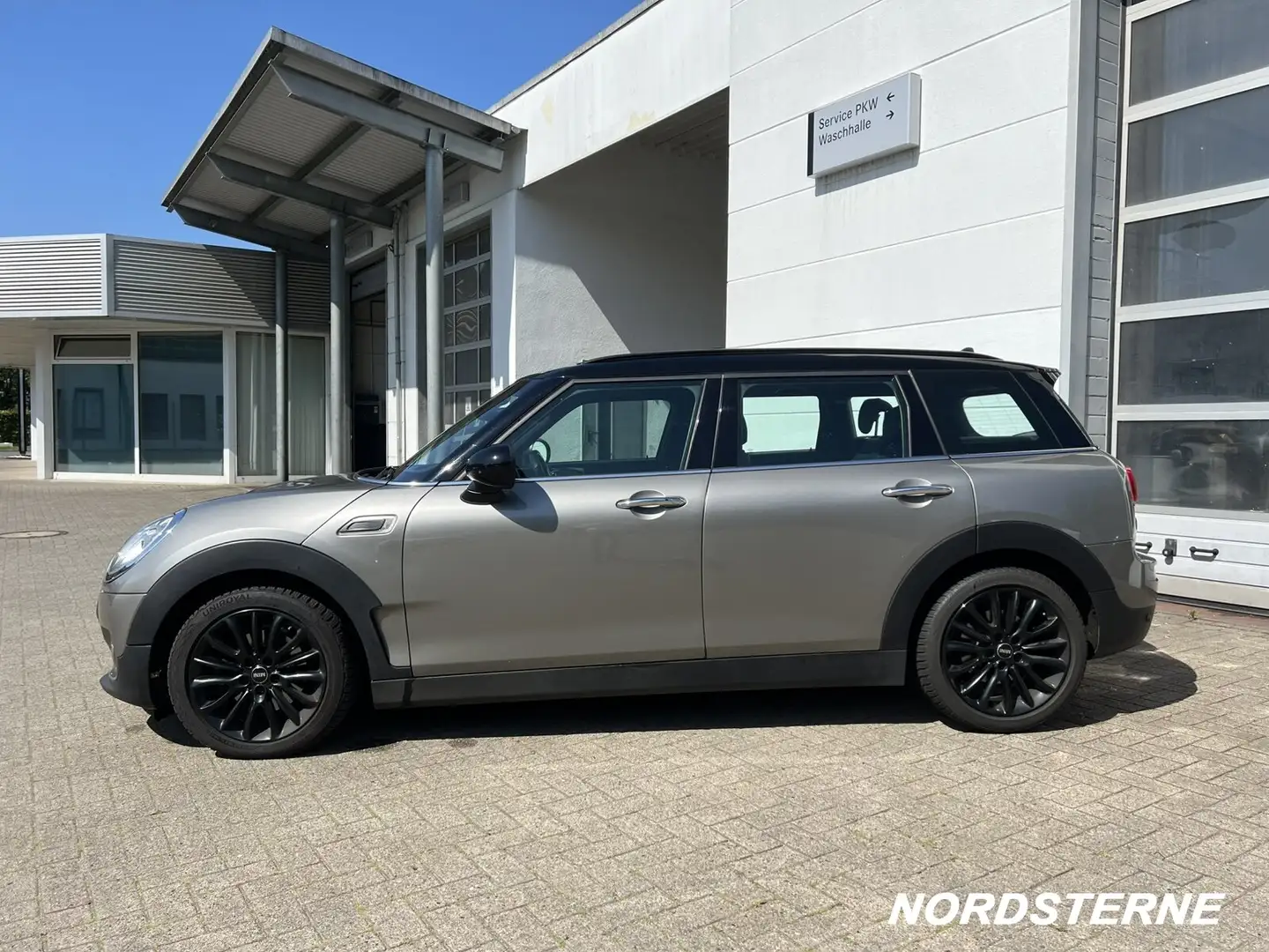 MINI Cooper D Clubman Cooper D+PANORAMA+KEYLESSENT.+LED+MEMORY Argent - 2