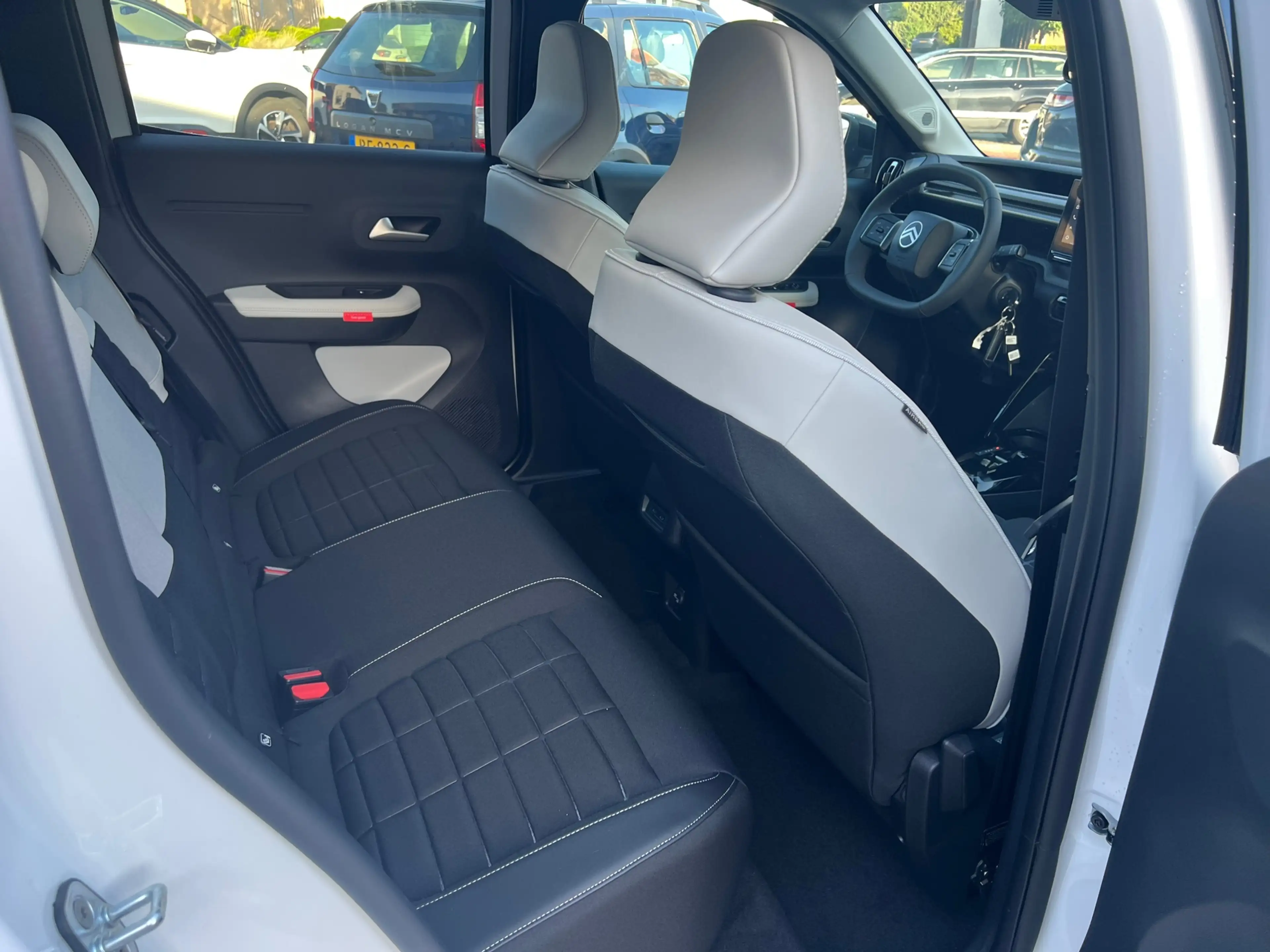 Citroen E-C3 MAX 113pk Comfort Range 44 kWh Camera-Stoelverwarm — photo 13