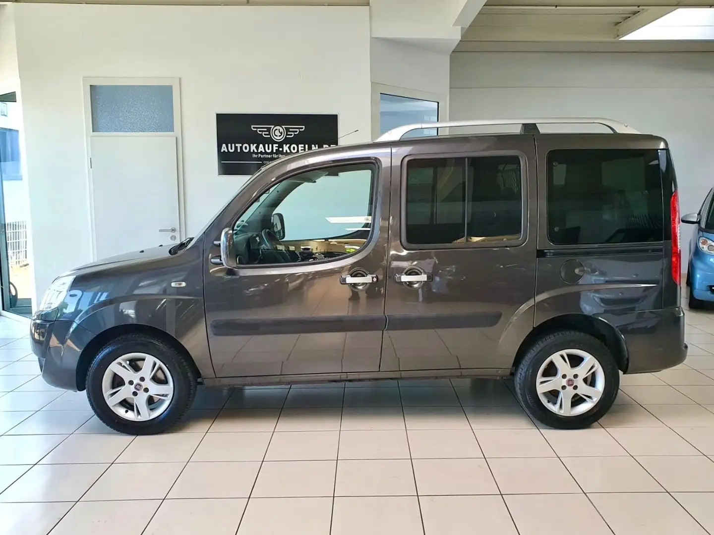 Fiat Doblo 1,4 8V Malibu/Klima/Alus Schwarz - 1