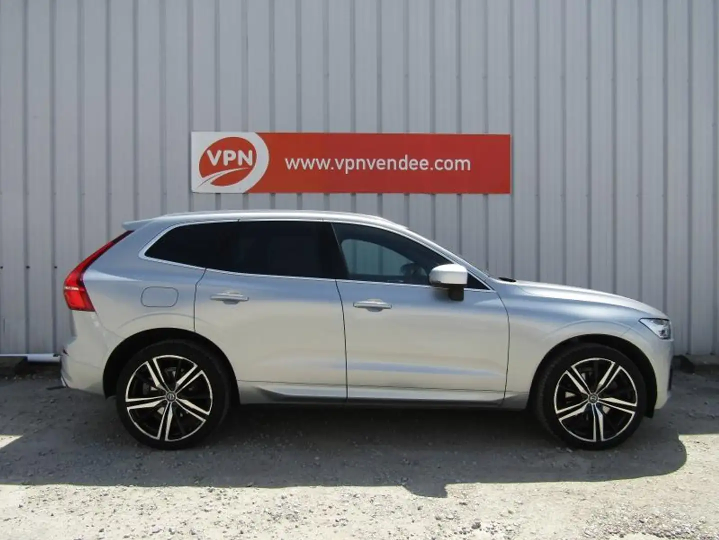 Volvo XC60 D4 AdBlue 190ch R-Design Geartronic Argent - 2