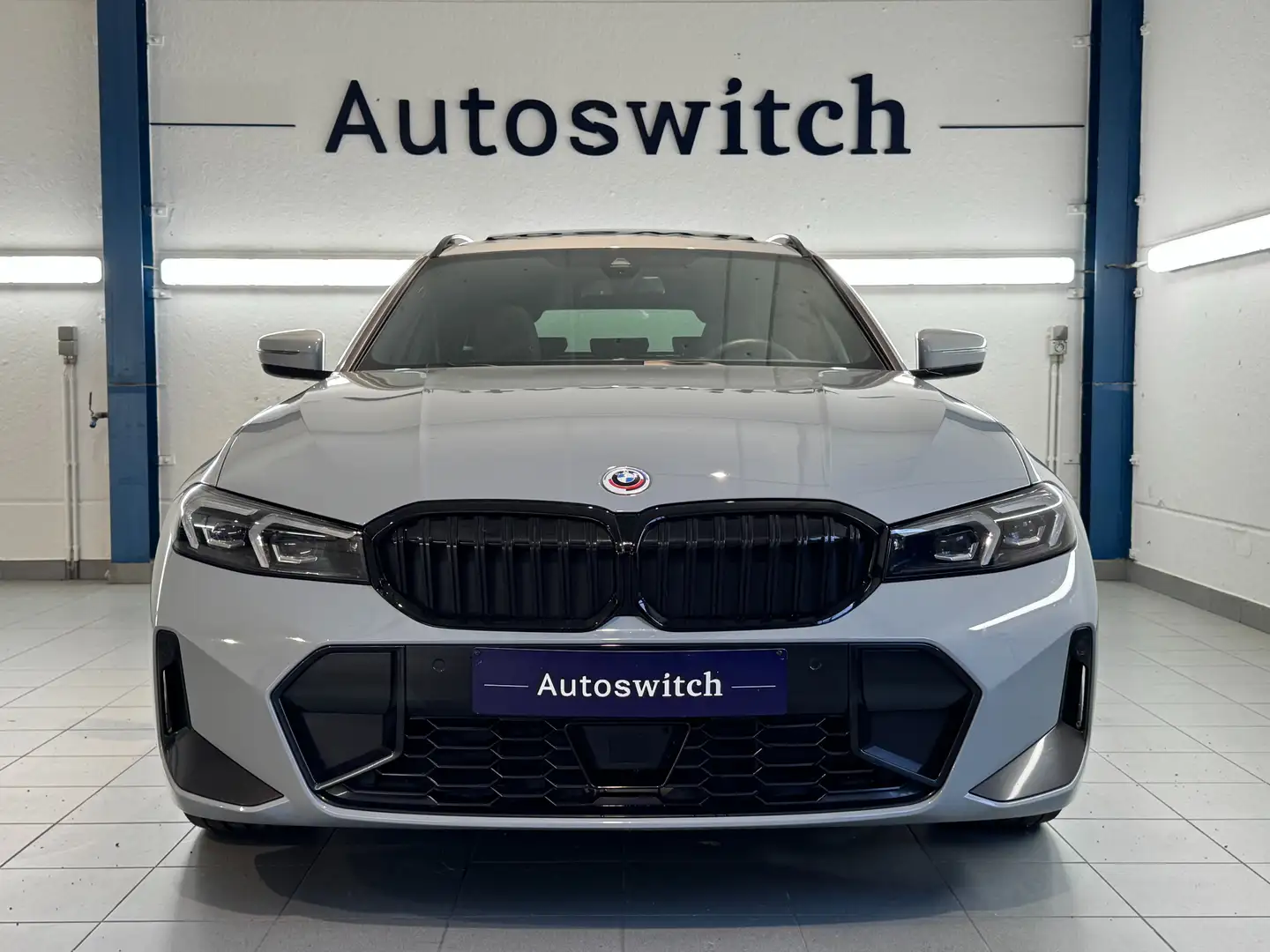 BMW 330 e Touring MSportPRO/Pano/ActCruise/Trekh/Comf/Hifi Gri - 2