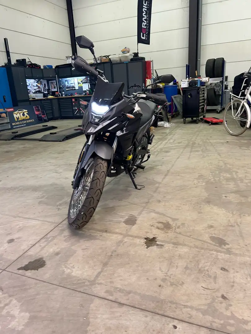 SYM Cruisym 125 sym t 125 4takt Blanc - 1