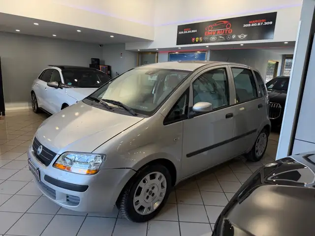 Fiat Idea view 3