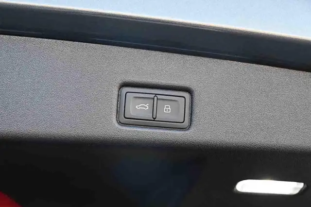 Audi Q5 view 17