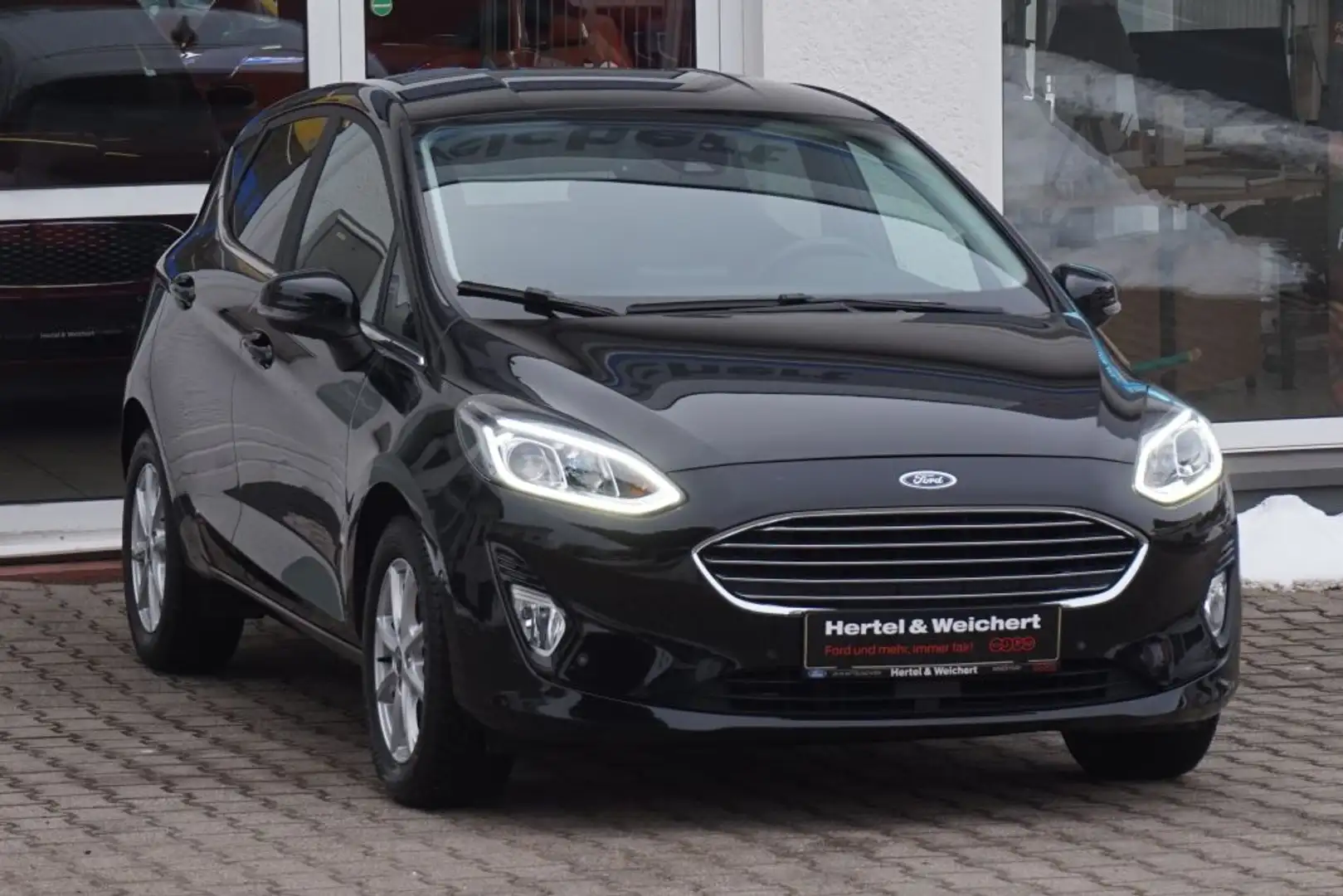Ford Fiesta 1.0 EcoBoost S&S TITANIUM Schwarz - 1