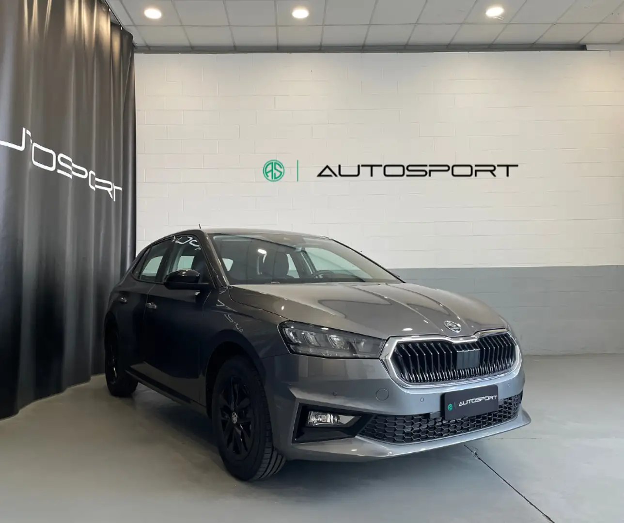 Skoda Fabia 1.0 MPI EVO 80 CV Young Edition Grigio - 1