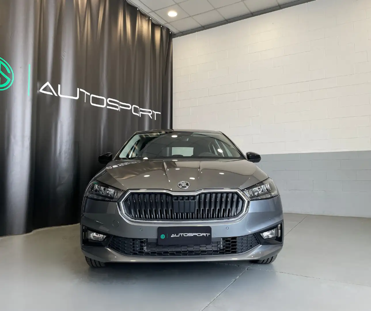 Skoda Fabia 1.0 MPI EVO 80 CV Young Edition Grigio - 2