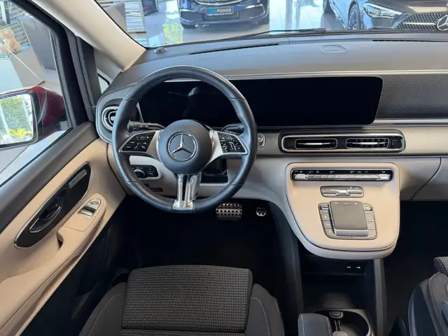 Mercedes-Benz V-Class view 12