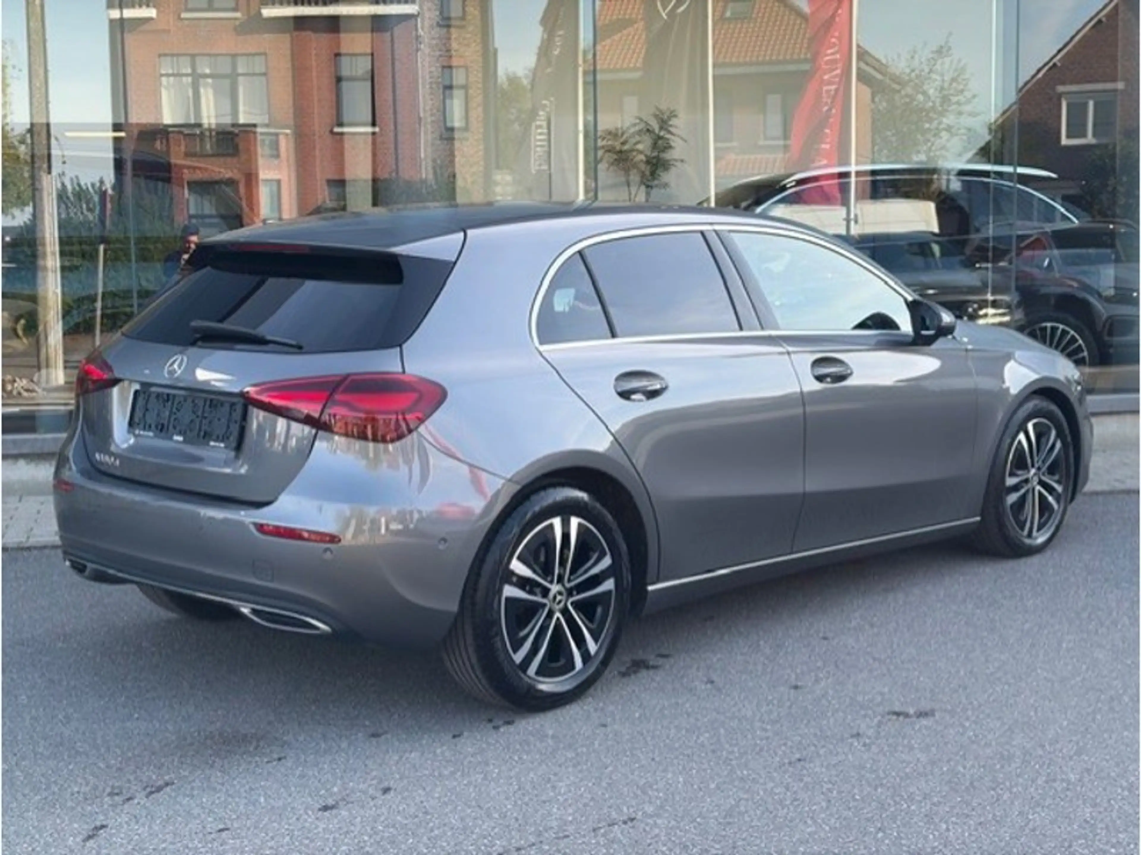 Mercedes-Benz A 180 d Luxury Line — photo 5
