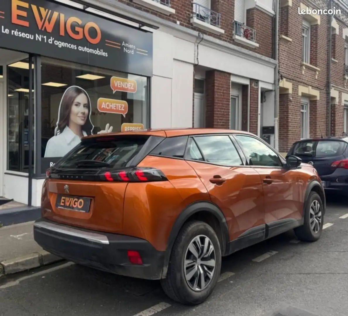 Peugeot 2008 GENERATION-II ELECTRIC 135 77PPM 50KWH ALLURE PACK Or - 2