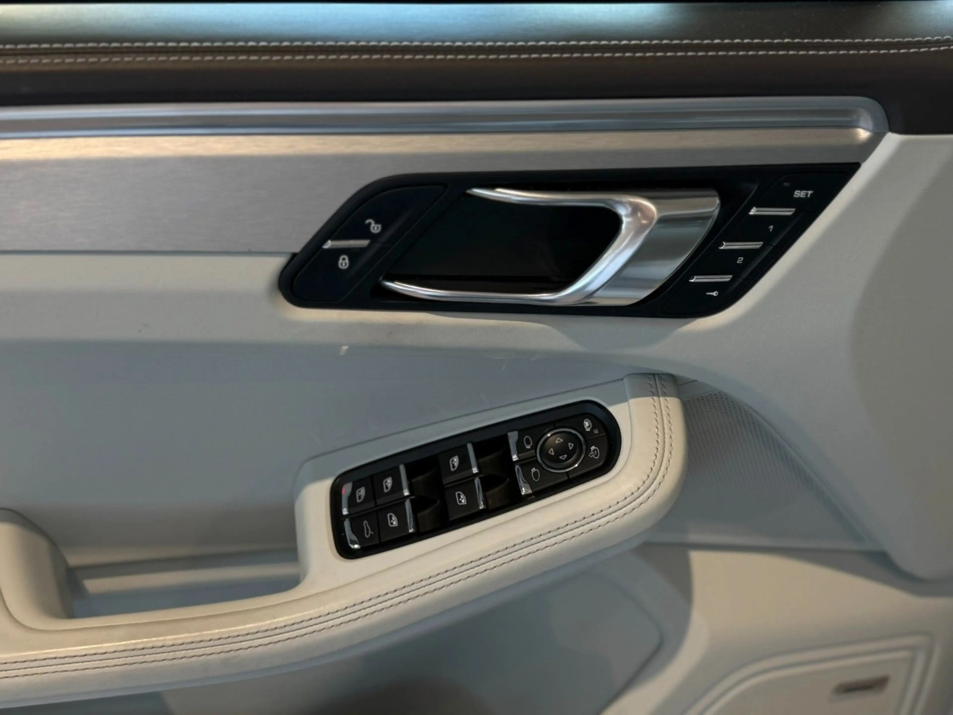 Porsche Macan GTS*Sitzbel.*Memory*360°*Luftfahrwerk* — photo 10