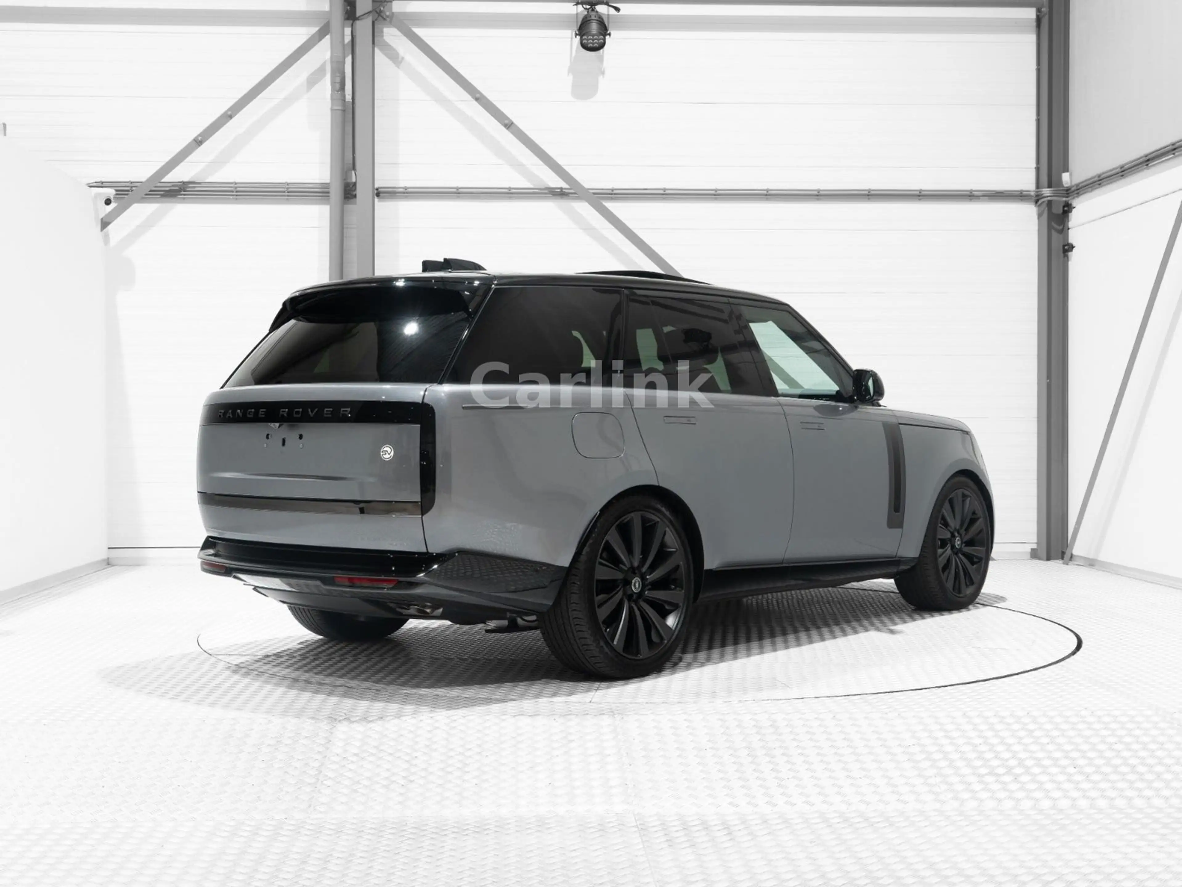 Land Rover Range Rover P615 V8 SV - INTREPID - 23" - EIGER — photo 3