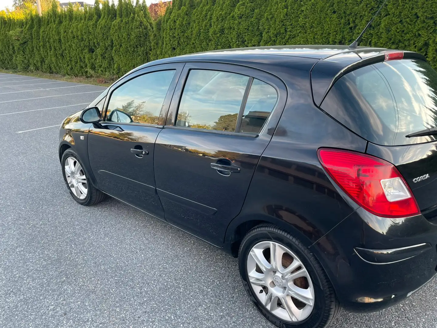 Opel Corsa Corsa 5p 1.2 Club 80cv easytronic Nero - 2