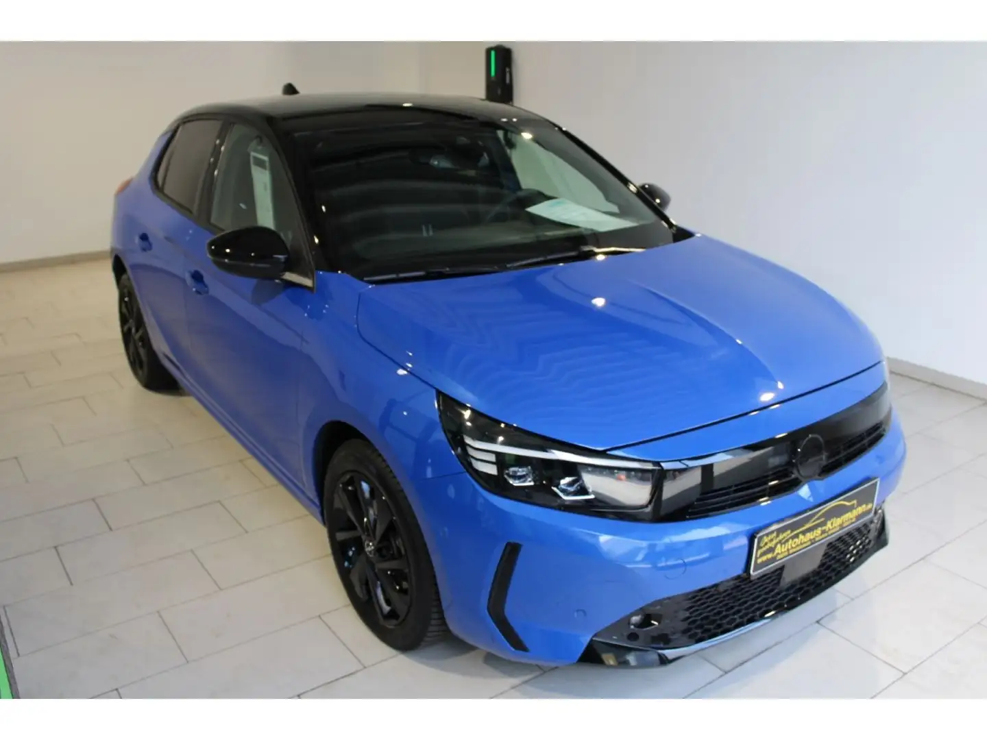 Opel Corsa F GS 1.2 Turbo/NAVI/SHZG/LHZG/ALU/ALLWETTE Bleu - 2