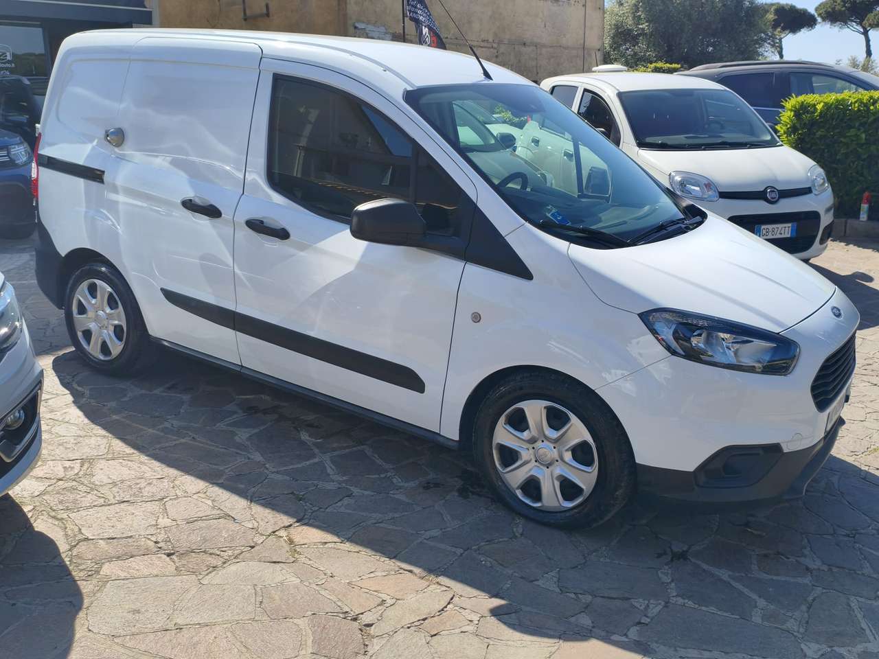 Ford Transit Courier 1.5 tdci 100cv s&s trend Navigatore