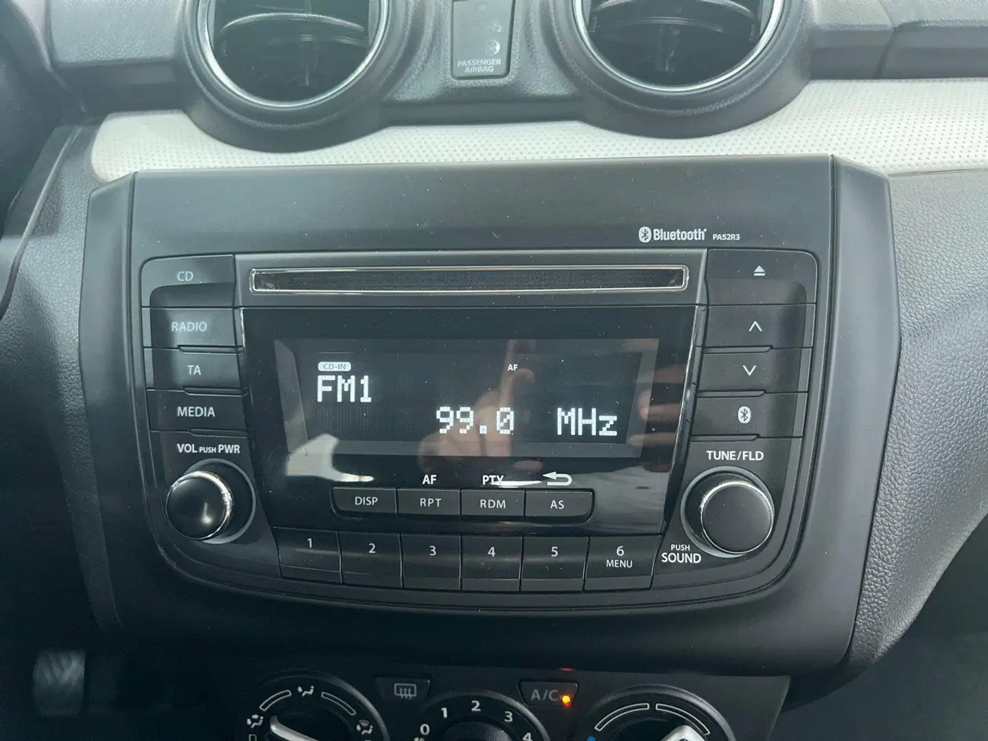 Suzuki Swift 1.2 GLE Mild Hybrid Blanco - 2
