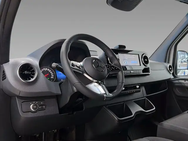 Mercedes-Benz Sprinter view 10