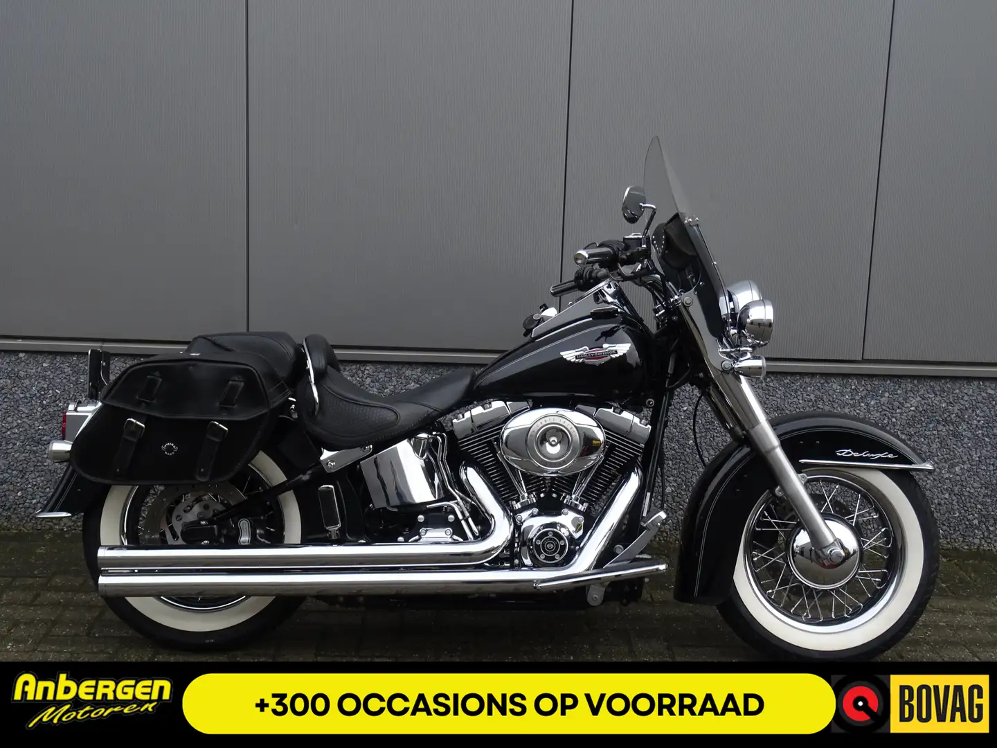 Harley-Davidson Softail FLSTN DELUXE Negru - 1